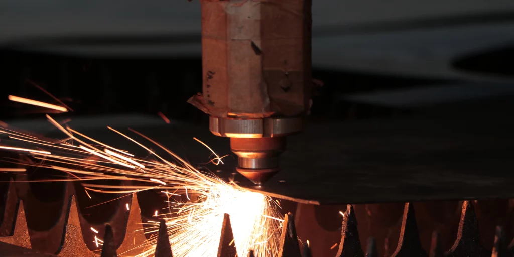 تعویض قطعات مصرفی تورچ هوابرش CNC