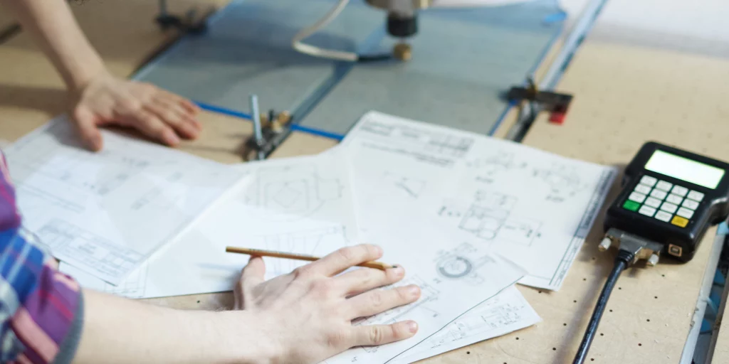 بررسی ابعاد هوابرش CNC و تعیین حریم ایمن کارگاهی و دسترسی لیفتراک