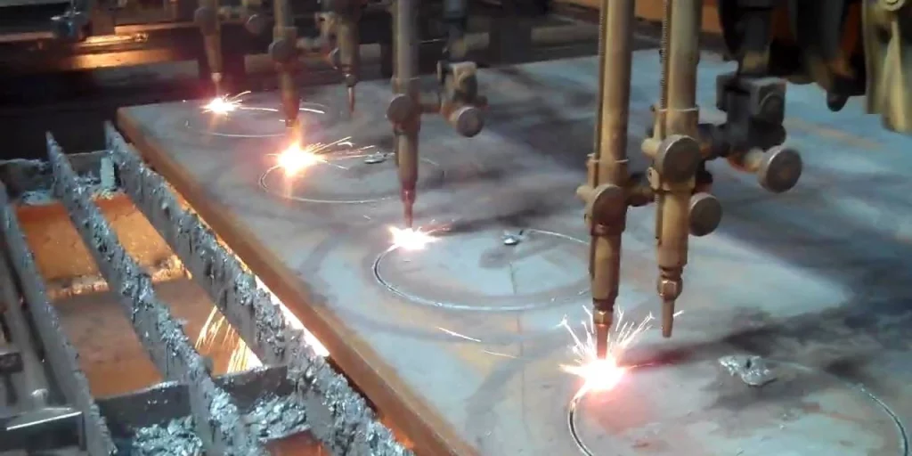 عملکرد هدهای موازی در هوابرش CNC چند مشعله صنعتی برای تولید تسمه های بدون تابیدگی